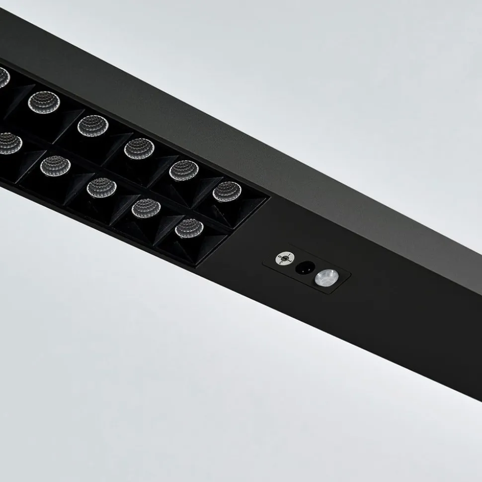 Arcchio LED-gulvlampe til kontor Jolinda, sort, 4000K, sensor