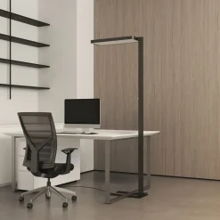 Arcchio LED-gulvlampe Timon, 54W, sort, højde 195 cm