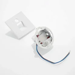 Arcchio LED-indbygningslampe Neru, 7 cm, hvid, kantet, sensor