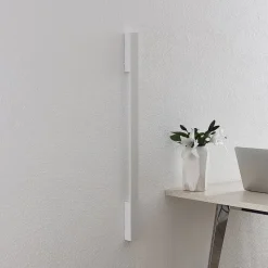 Arcchio LED-væglampe Ivano, 91 cm, hvid, aluminium