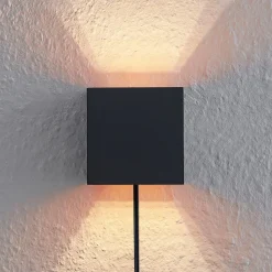 Arcchio væglampe Zuzana, kantet, sort, stik, 10 cm