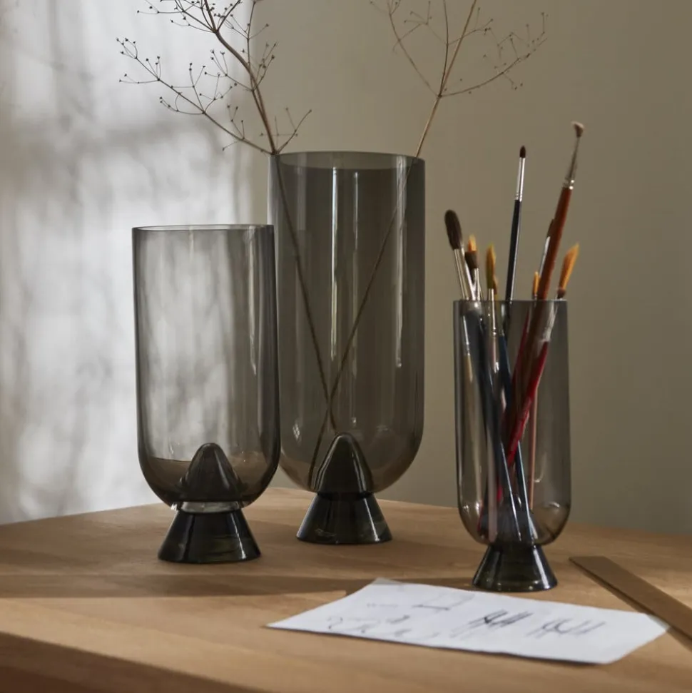 AYTM Glacies-vase, røgfarvet grå, højde 29 cm, glas, mundblæst