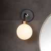 Berend væglampe af glas, højde 25,2 cm