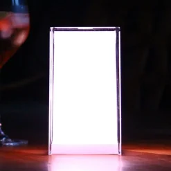 Bærbar bordlampe Cub, app-kontrollerbar, RGBW