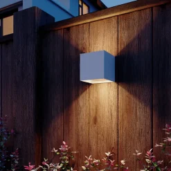 Calex LED-udendørs væglampe med batteri og sensor Volterra, hvid, IP44