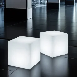 Cube - en lysende kube til udendørs brug