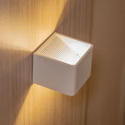 Cube LED-væglampe, batteri, magnetisk, hvid
