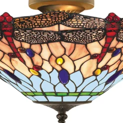 Dragonfly-loftslampe i Tiffany-stil