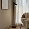 Dyberg Larsen gulvlampe DL12, sort, højde 139 cm, metal