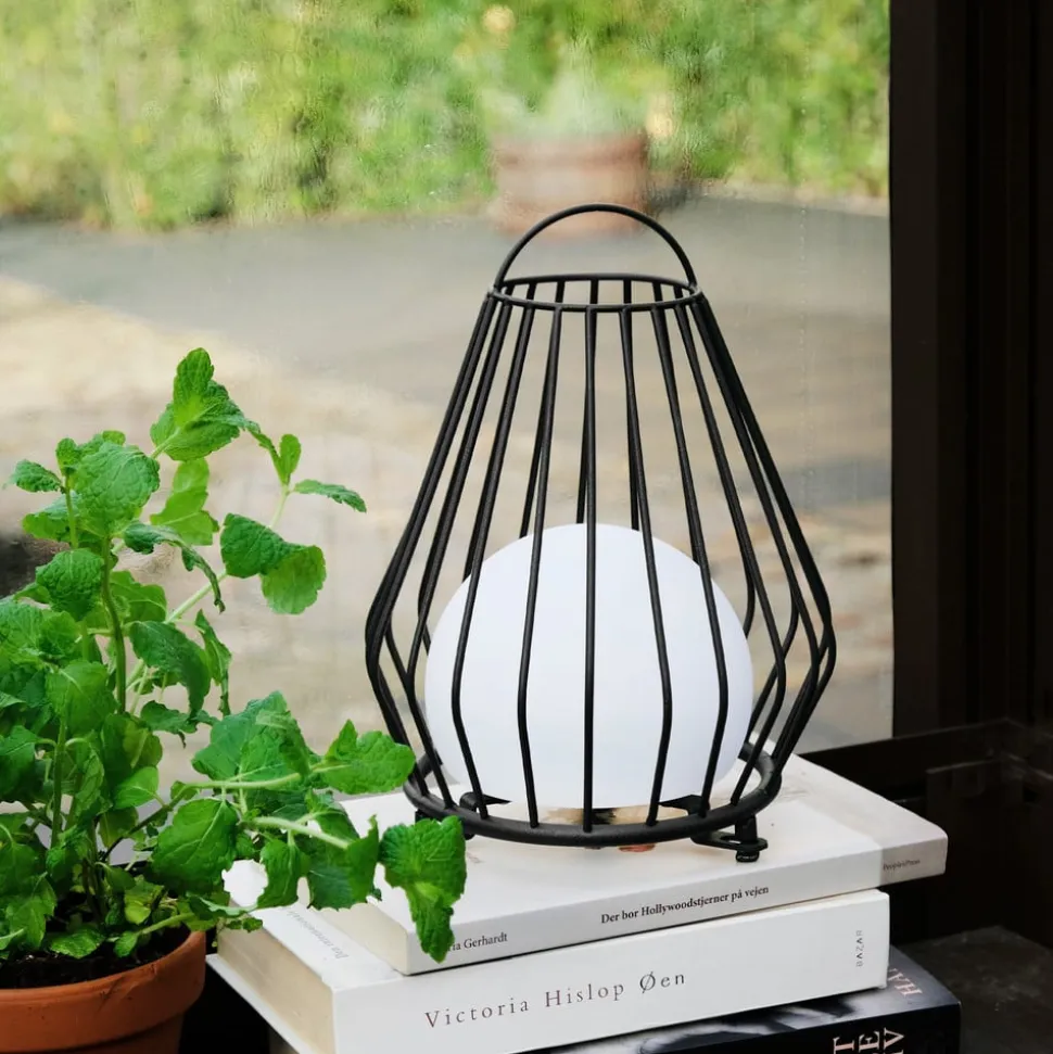Dyberg Larsen LED-bordlampe Evesham, højde 23 cm