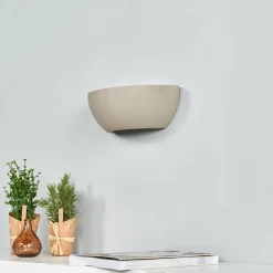 Elegant væglampe Renata af beton