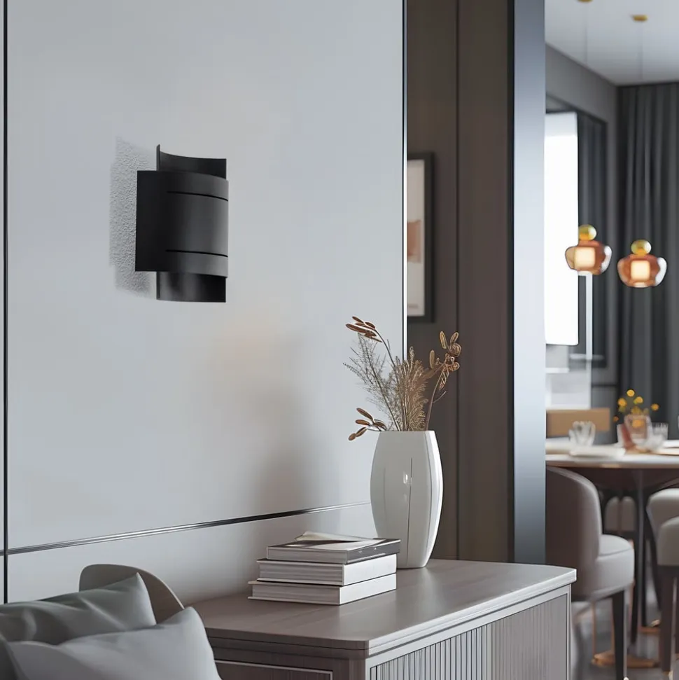 Euluna Isotta væglampe, halvrund, sort