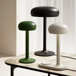 Eva Solo LED-bordlampe Emendo, grøn, dæmpbar, IP44