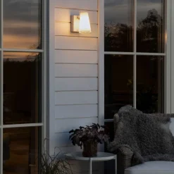 Fano udendørs LED-vægspot, med bevægelsessensor
