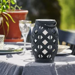 Flame Lantern LED-lygte, sort, højde 23 cm