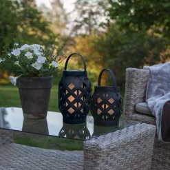 Flame Lantern LED-lygte, sort, højde 16 cm