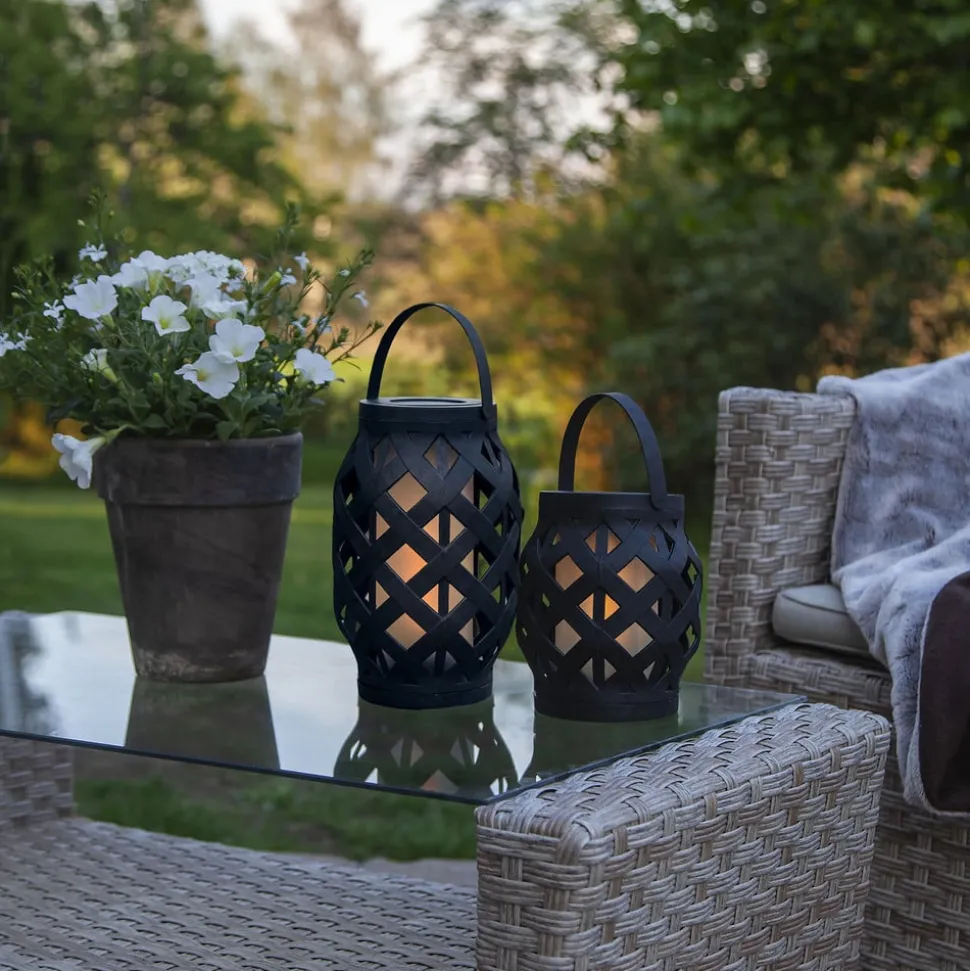 Flame Lantern LED-lygte, sort, højde 16 cm