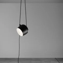 FLOS Aim LED-designer-pendellampe, sort