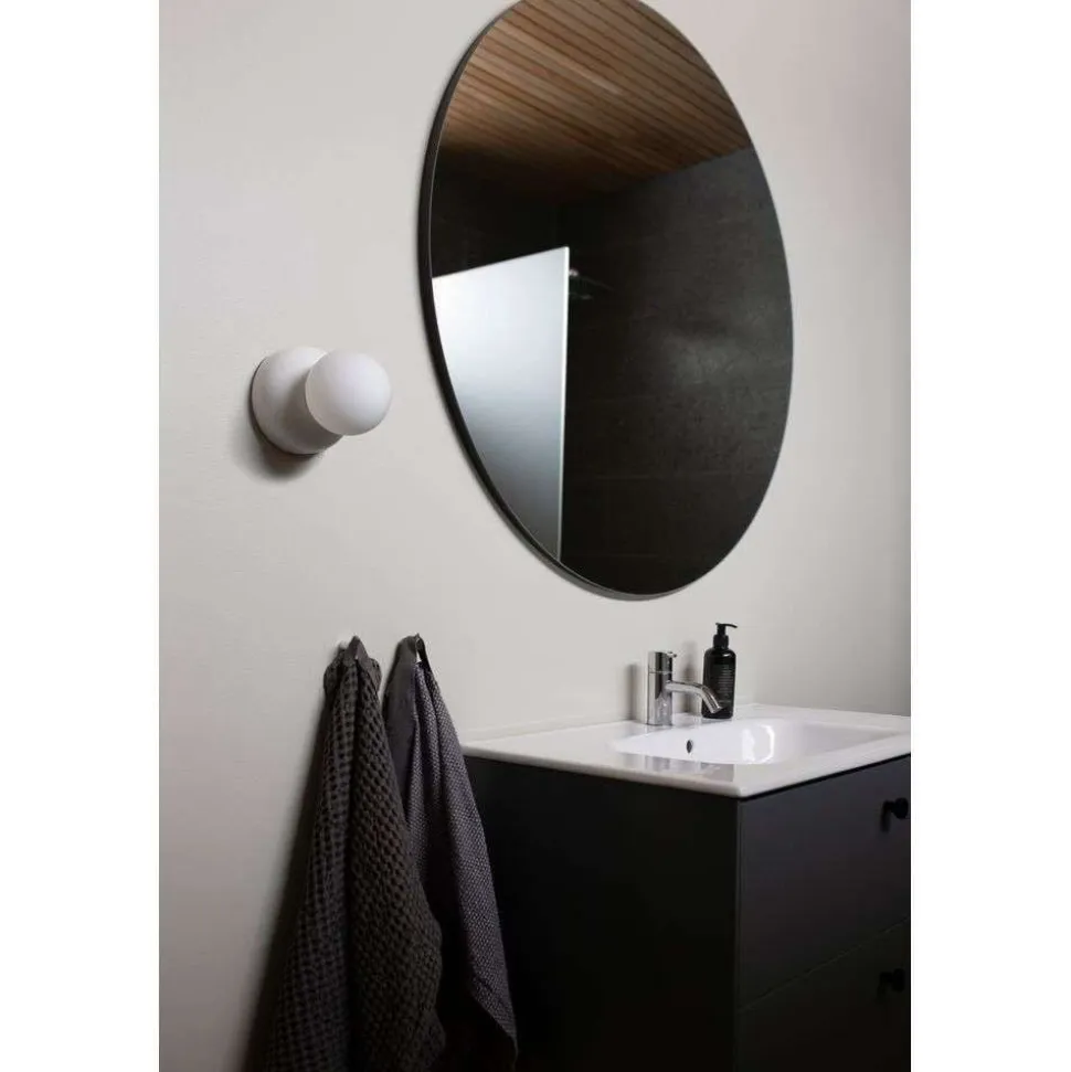 Globen Lighting væglampe Torrano, hvid Ø 13 cm IP44