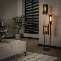 Gulvlampe Alma, 3 lyskilder, sort, metal, drejelig netskærm