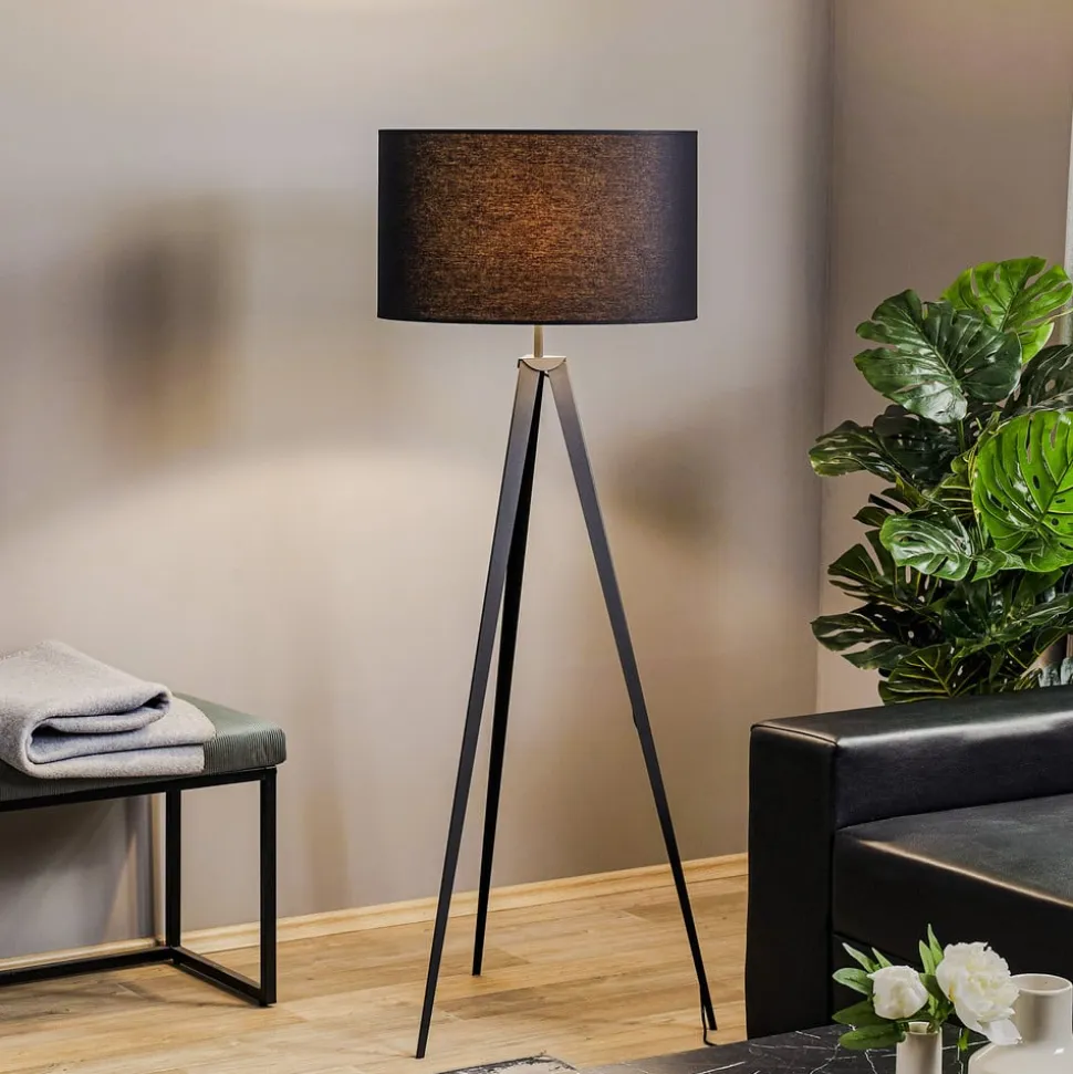 Gulvlampe Tago, treben, skærm sort/guld