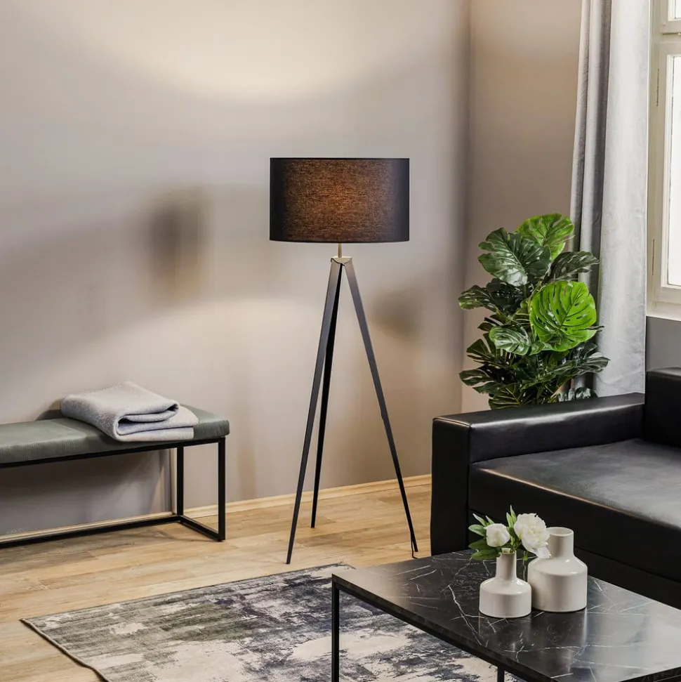 Gulvlampe Tago, treben, skærm sort/guld