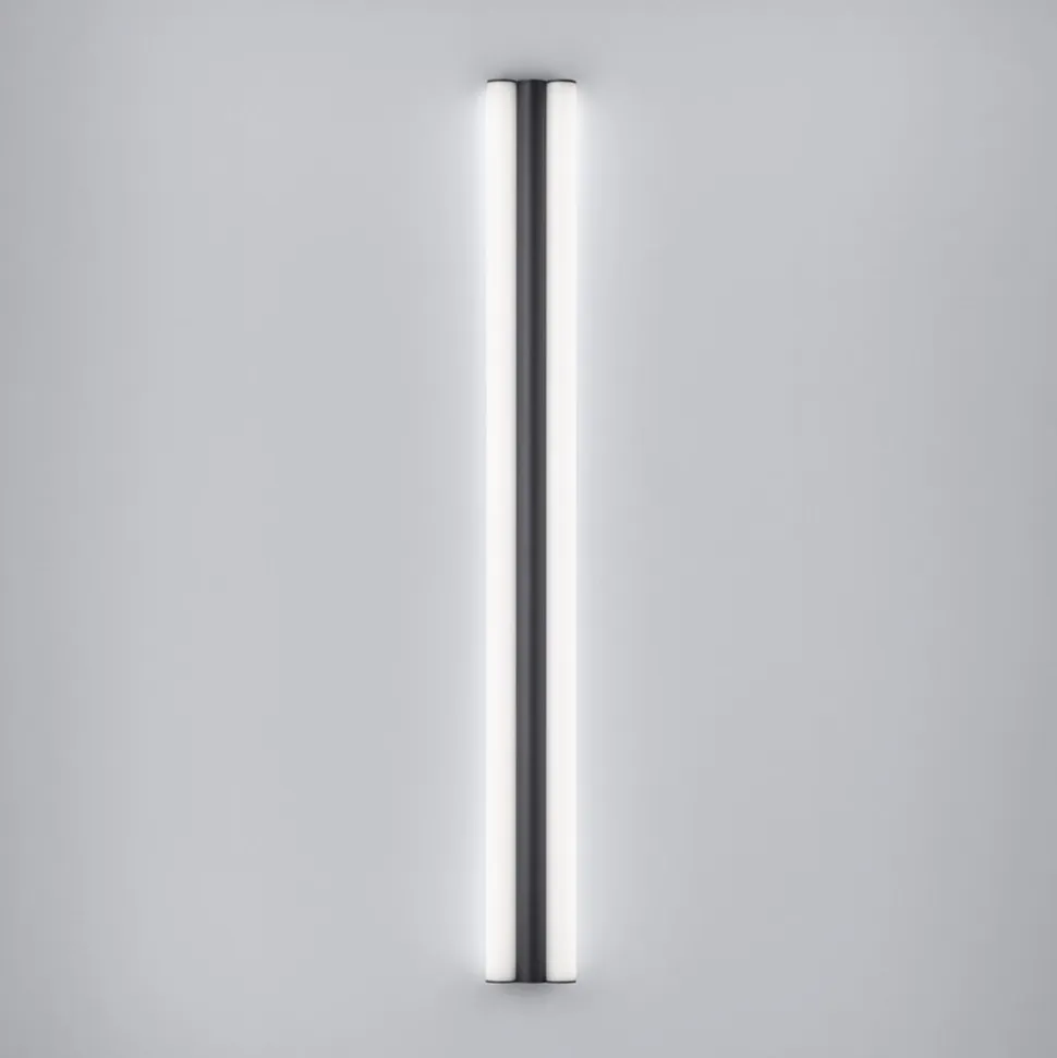 Helestra LED-spejllampe LOOM, længde 90 cm, sort, IP44