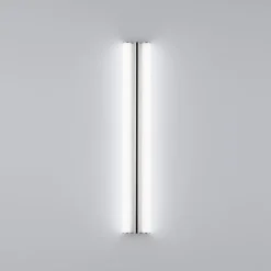 Helestra LED-spejllampe LOOM, længde 60 cm, krom, IP44