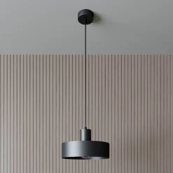 Hængelampe Rif i metal, sort, Ø 25 cm