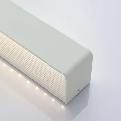 Hyggelig belysning med LED væglampe Lonisa