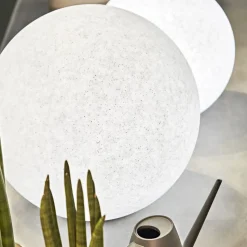 Ideal Lux Doris lampe med jordspyd, hvid, plast, Ø 78 cm