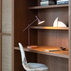 IT'S ABOUT ROMI bordlampe Izmir, mørkerød, højde 59 cm
