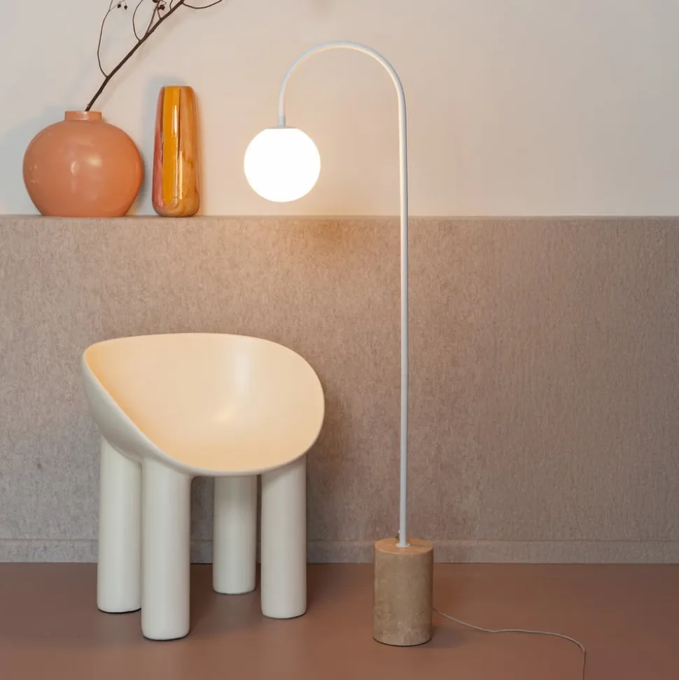 IT'S ABOUT ROMI Bueformet lampe Tivoli, hvid, højde 163 cm