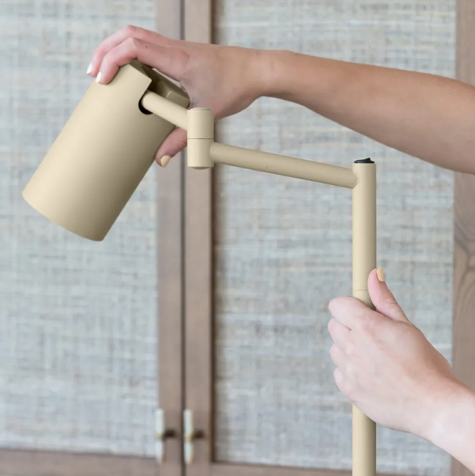 IT'S ABOUT ROMI Gulvlampe Bilbao, beige, højde 154 cm