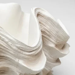 KARE Concha dekorativ vase, højde 29 cm, støbt sten, beige