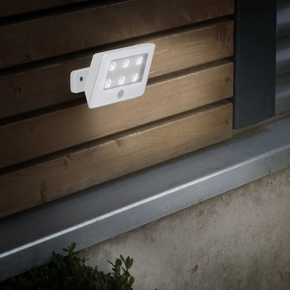 Kollig udendørs LED-spot med sensor, IP54, hvid