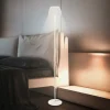LED-gulvlampe Loca, antik hvid, højde 123 cm, plast/metal