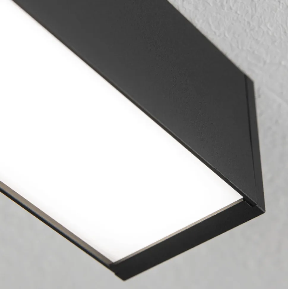 LED-loftlampe Bounce, sort, længde 113 cm, CCT, aluminium