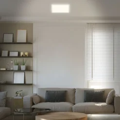 LED-loftslampe Slank, kantet 29,3 x 29,3 cm