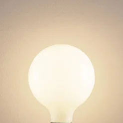 LED-pære E27 6W 2.700K G125 Globe, dæmpbar, opal