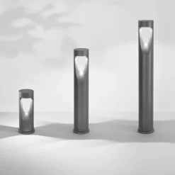 LED-sokkellampe Teo, 30 cm høj, sort, metal, IP65