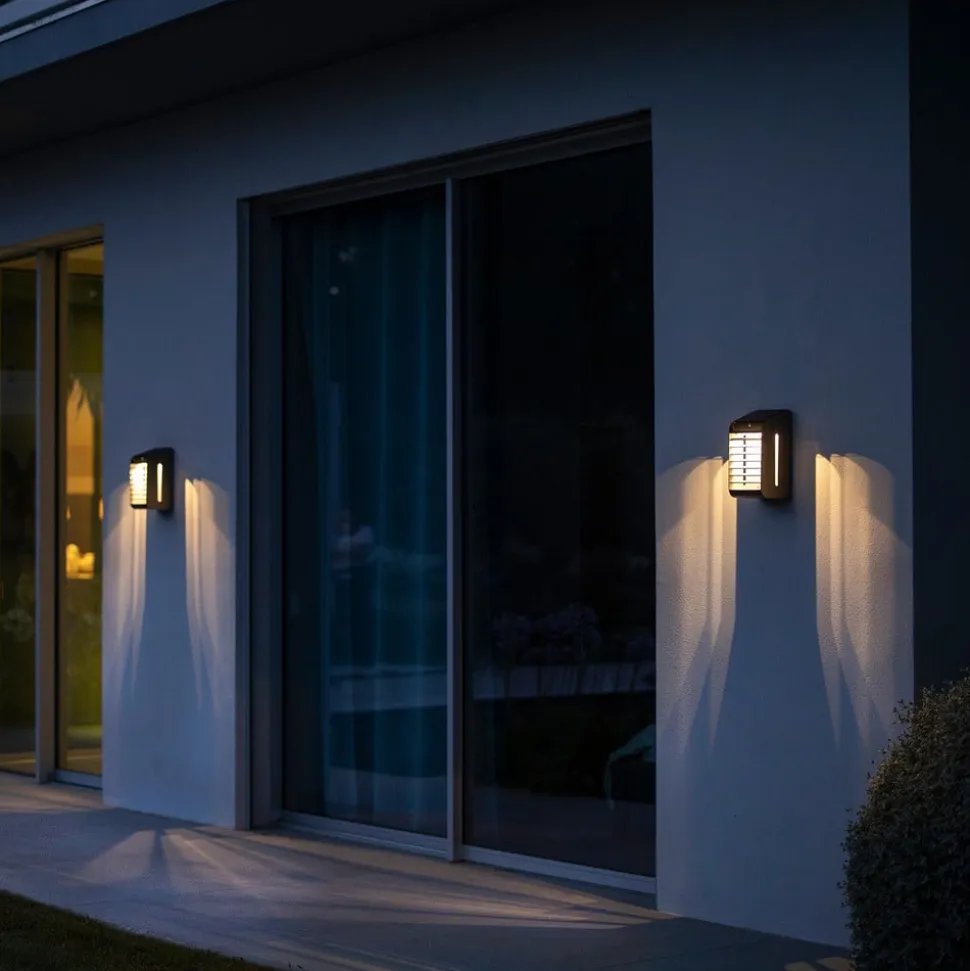 LED-solcellelampe Corner med sensor, grå