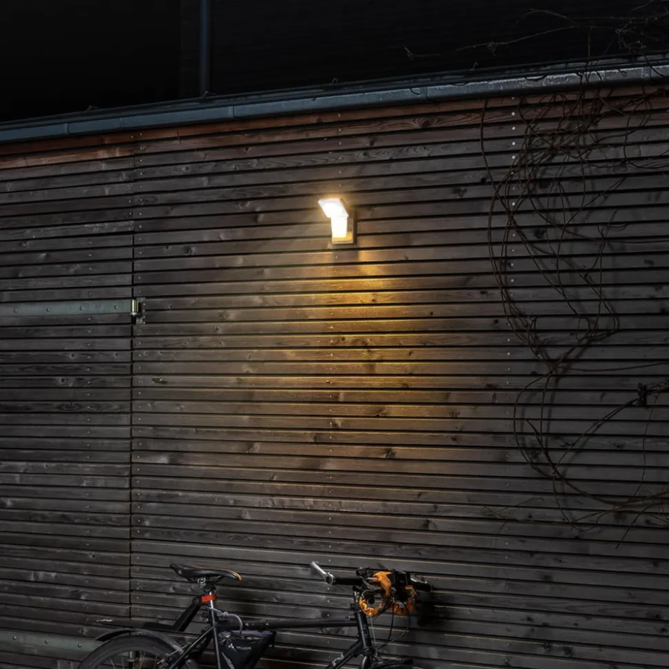 LEDVANCE Endura Pro Spot sensor LED-spot 16W hvidt
