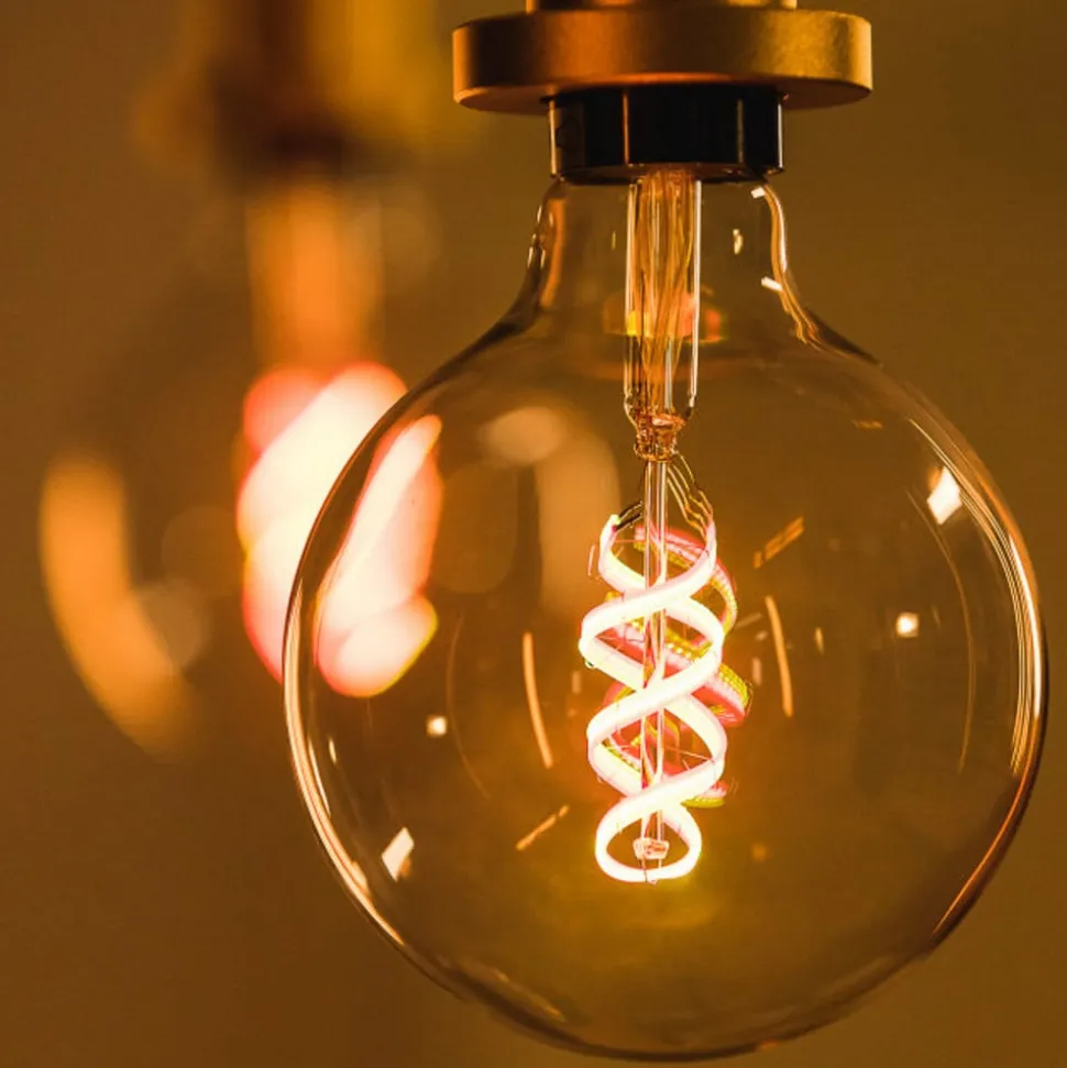 LEDVANCE SMART+ WiFi Filament Globe RGBW E27 4,5 W