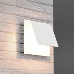 LED-væglampe Mio, firkantet linse, mat hvid, indirekte