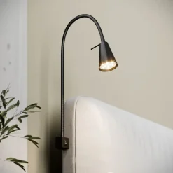 LED-væglampe Tuso, sort, sengemontering, metal
