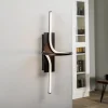 Lindby Divola LED-væglampe, stepdim, sort