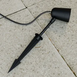 Lindby Elmana spot med jordspyd, GU10, IP65