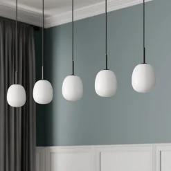 Lindby Etiena pendellampe, 5 lyskilder, opal glas