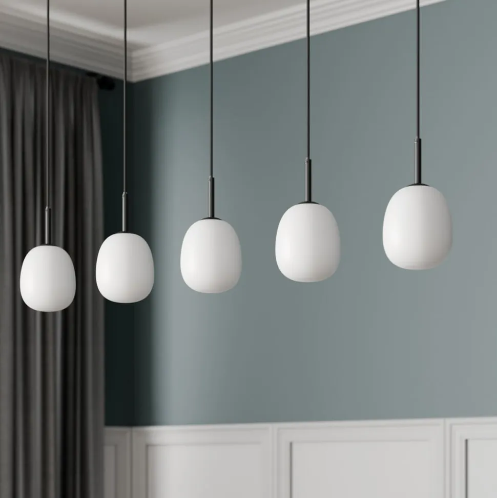 Lindby Etiena pendellampe, 5 lyskilder, opal glas